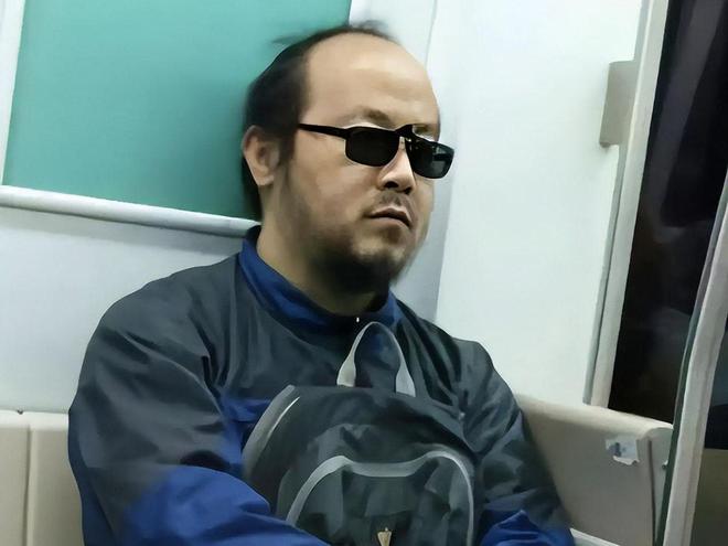 厄瓜多尔主帅:19场不败赋予我们信心,但明天一切将从零开始